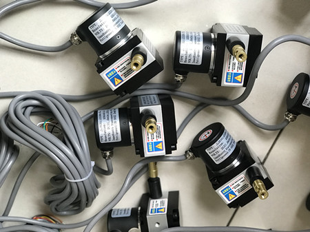 �x��ֱ��λ�Ƃ�����ע�������